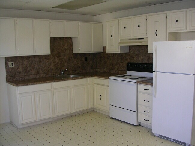 Building Photo - 601 Chestnut Ave