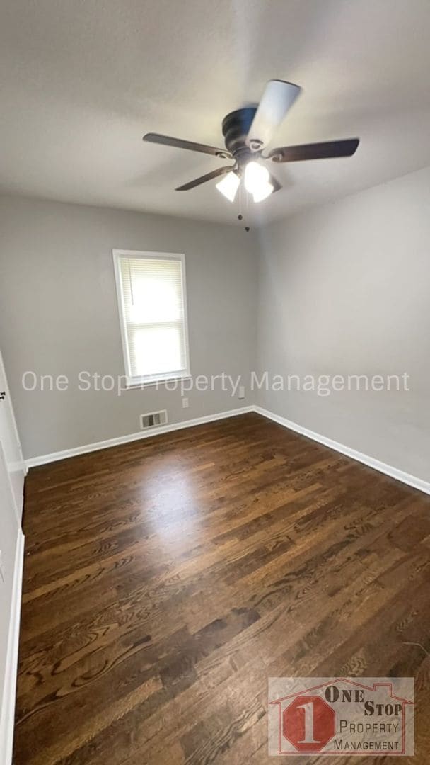 Building Photo - Beautiful 5 Bedroom 2 Bathroom Home in Kan...