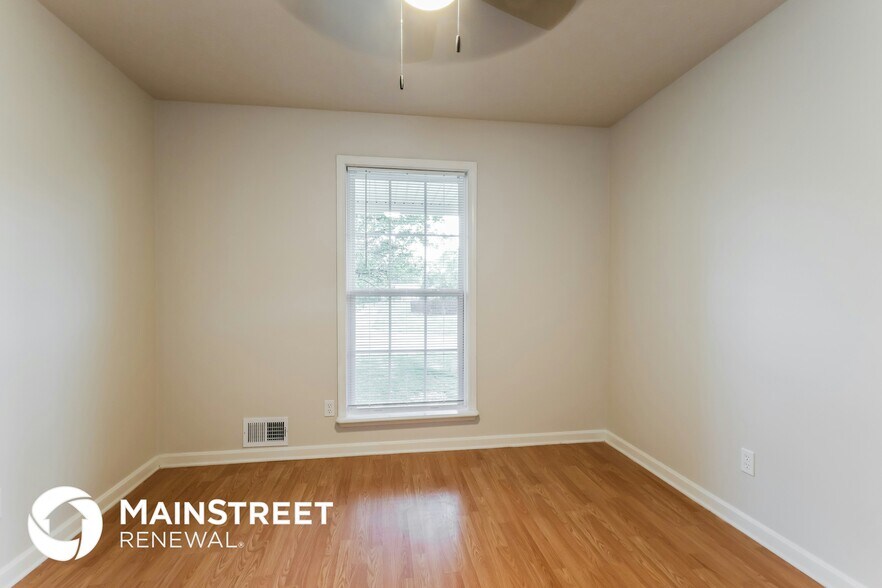 Building Photo - 277 Drake Dr