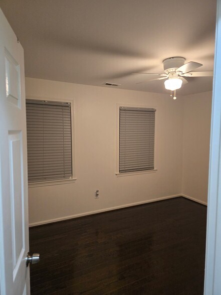 Building Photo - 5719 Rocky Run Dr