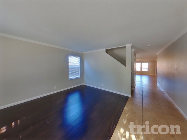 Building Photo - 11703 Silver Prairie