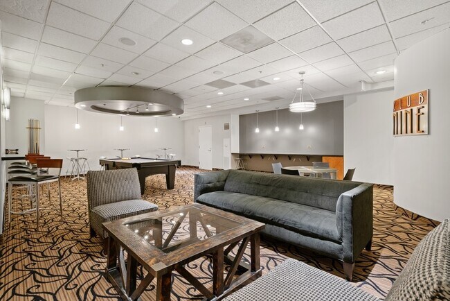 Building Photo - 545 N Dearborn St