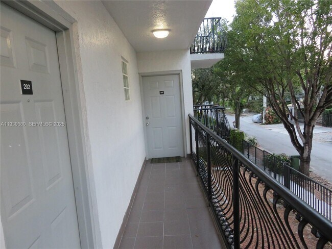 Building Photo - 3090 Bird Ave