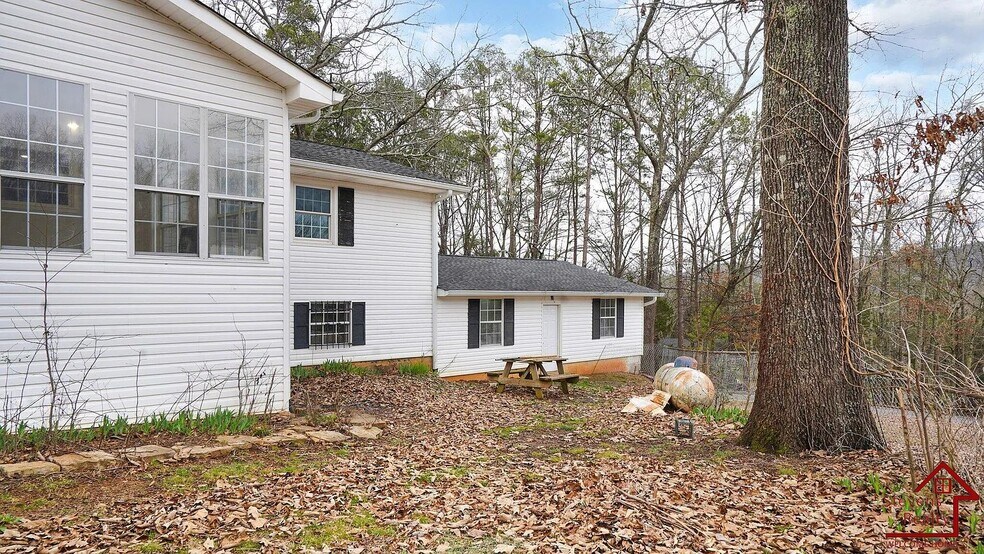 Building Photo - 510 Knollwoods Rd