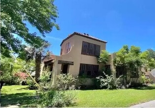 Building Photo - 16 Estey St