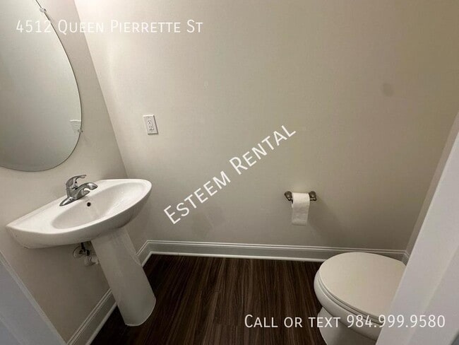 Building Photo - 4512 Queen Pierrette St