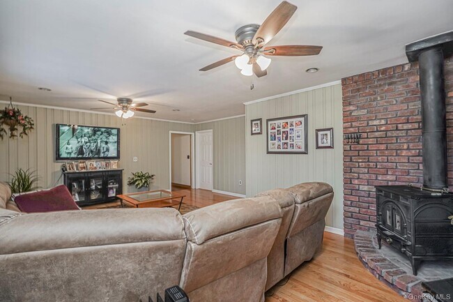 Building Photo - 317 Darlington Ave