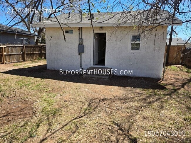 Building Photo - 2122 20th St