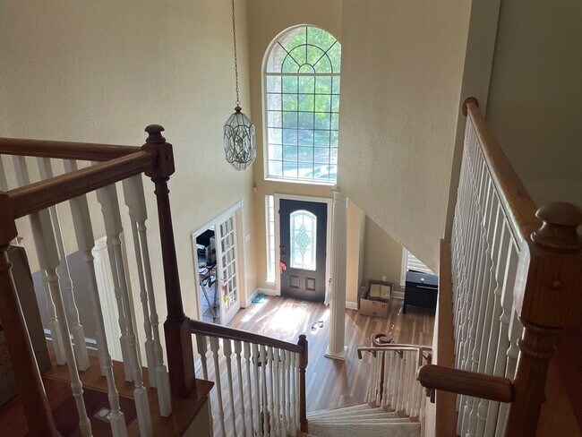Building Photo - 8028 Bottlebrush Dr