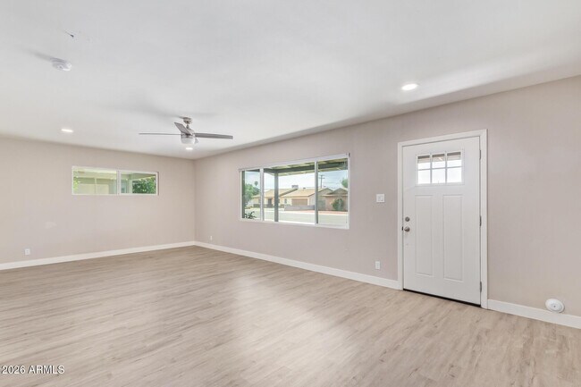 Building Photo - 2136 W Village Dr