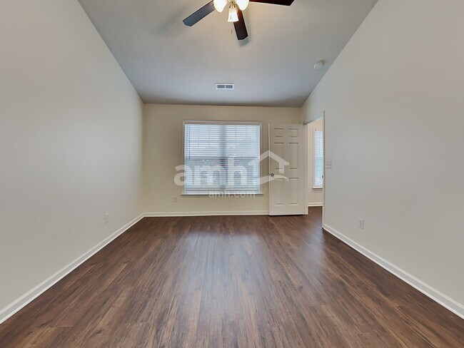 Building Photo - 3801 Cranwell Ct