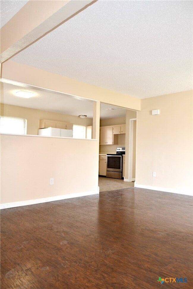 Building Photo - 1501 Bluffdale St