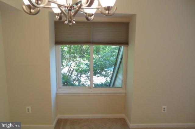 Building Photo - Bright Condo Living in Prime Fairfax Location