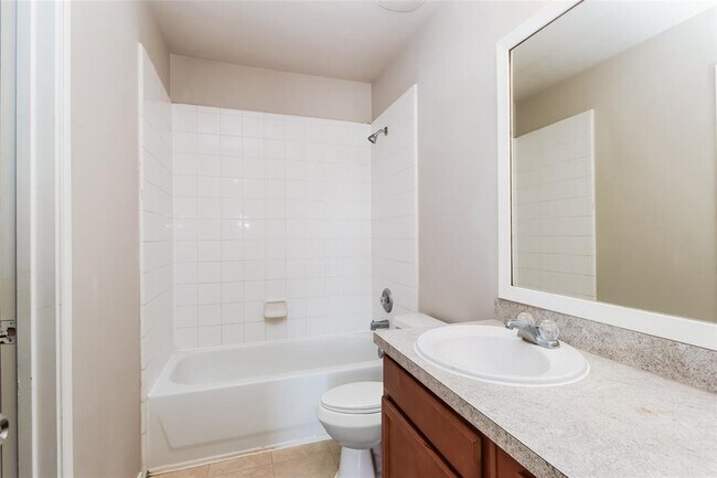 Building Photo - 21202 Linden House Ct