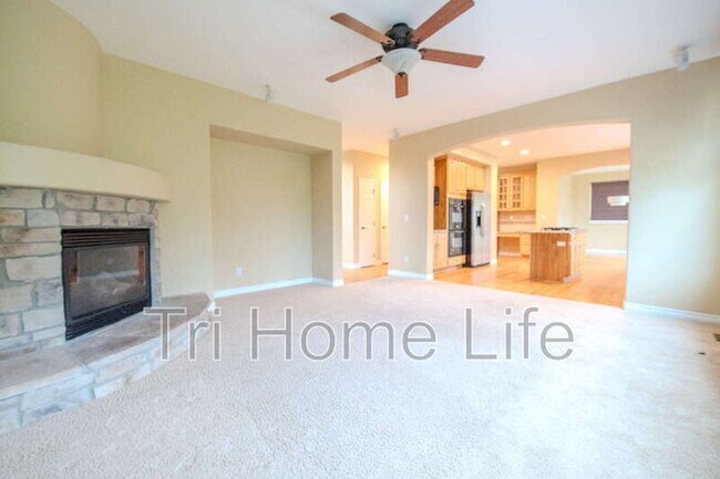 Building Photo - 11033 Grayledge Cir