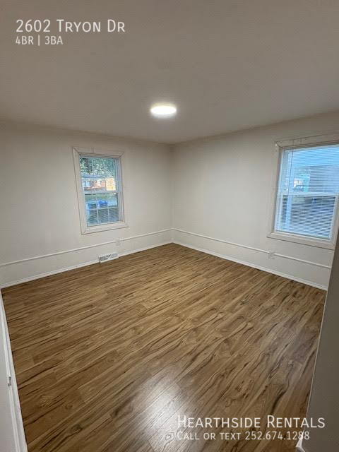 Building Photo - 2602 Tryon Dr