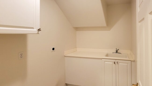 Building Photo - 12138 Wooded Vista Ln