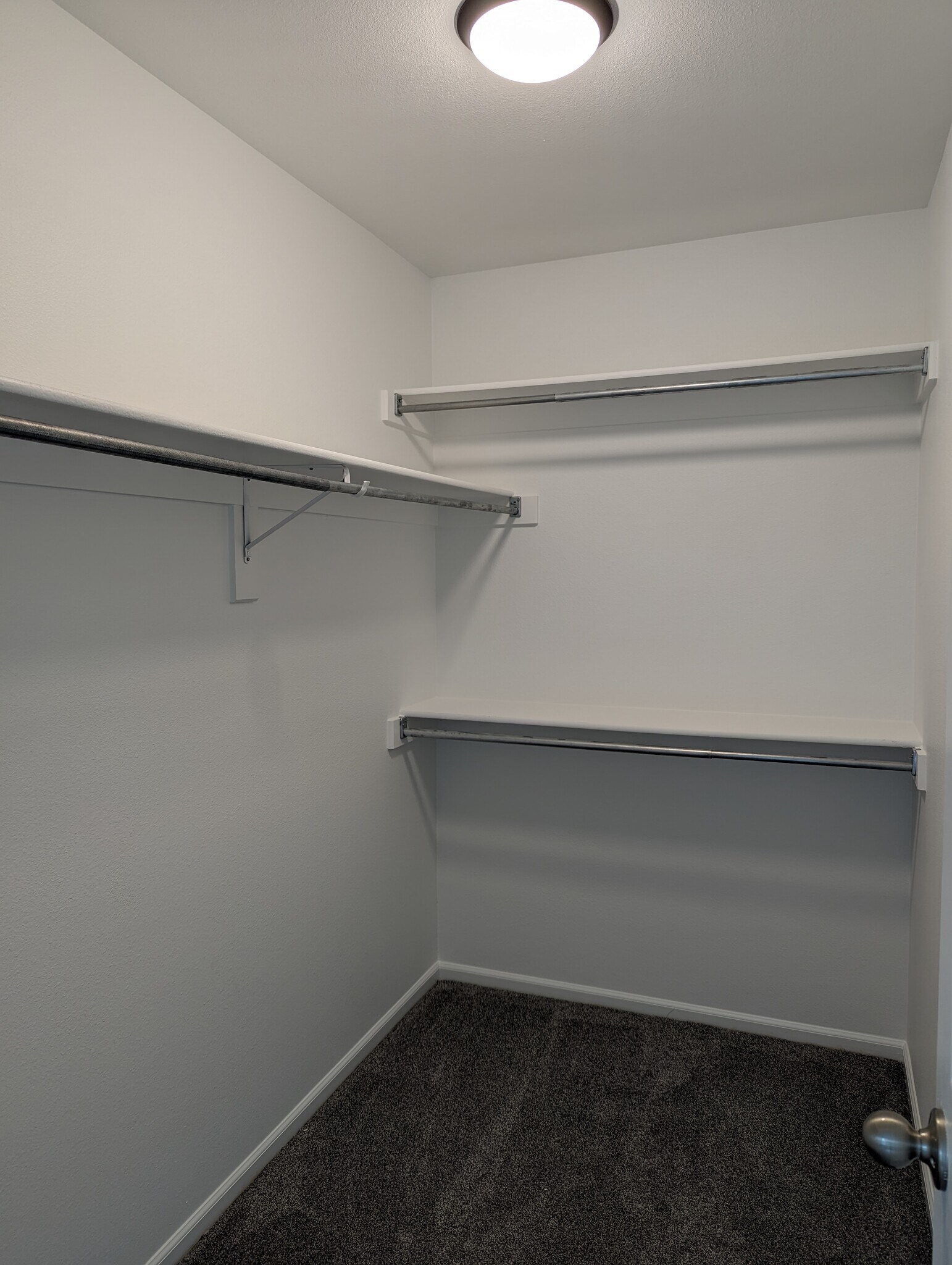 Building Photo - 9464 W Hinsdale Pl