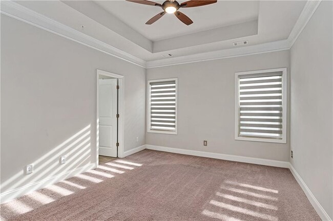 Building Photo - 6428 Brookside Blvd