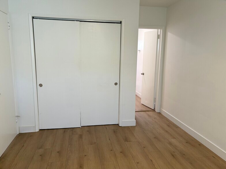 Closet - 1436 Manhattan Beach Blvd