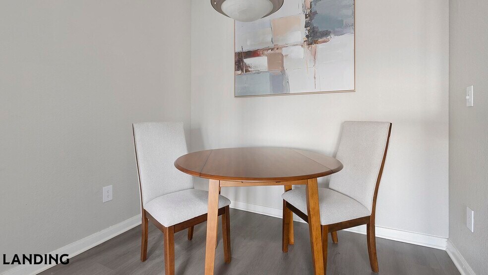 Building Photo - 9835 Fredericksburg Rd