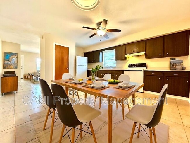 Building Photo - 532 Park Ave