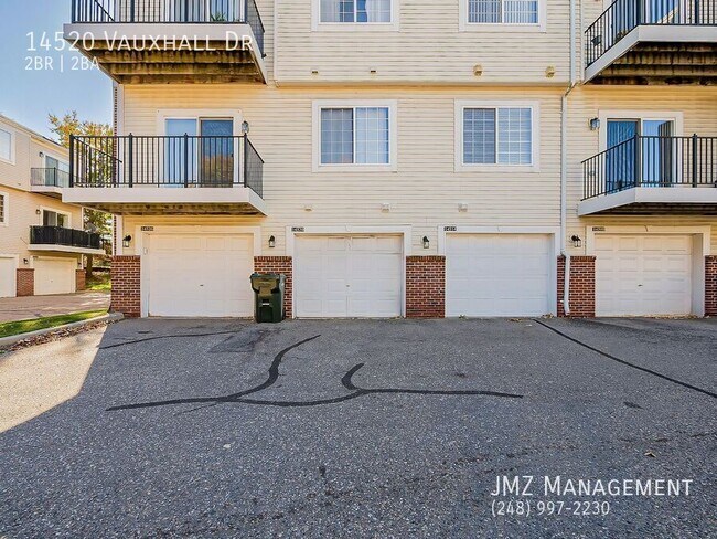 Building Photo - 14520 Vauxhall Dr
