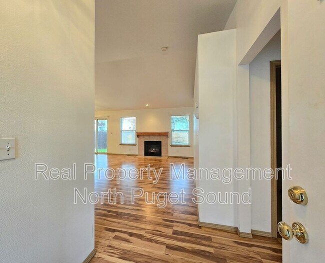 Building Photo - 5224 102nd Pl NE