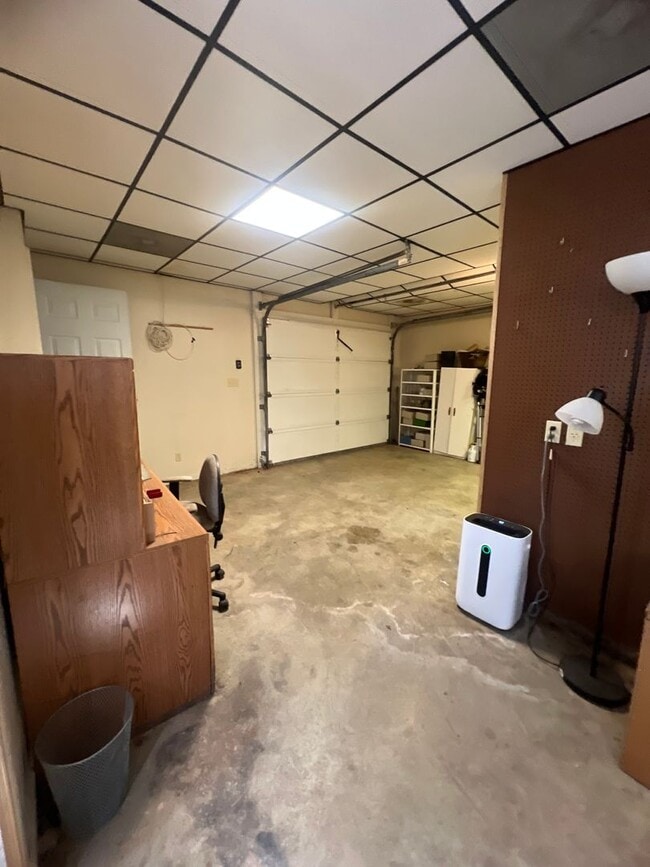 Building Photo - 213 E Buford St