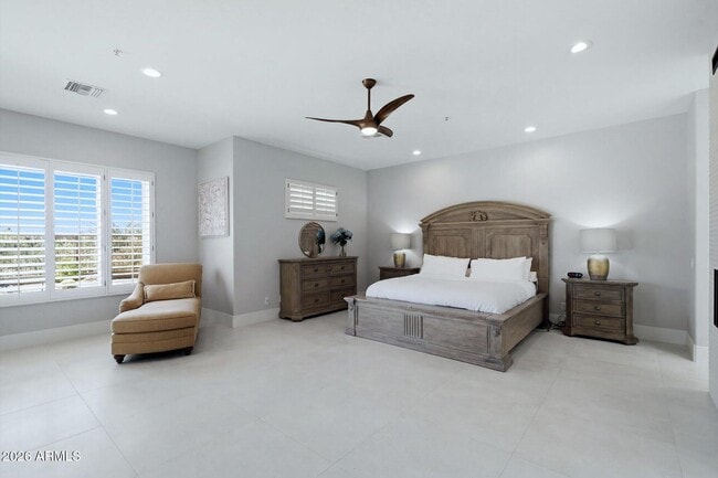 Building Photo - 6461 E Crested Saguaro Ln