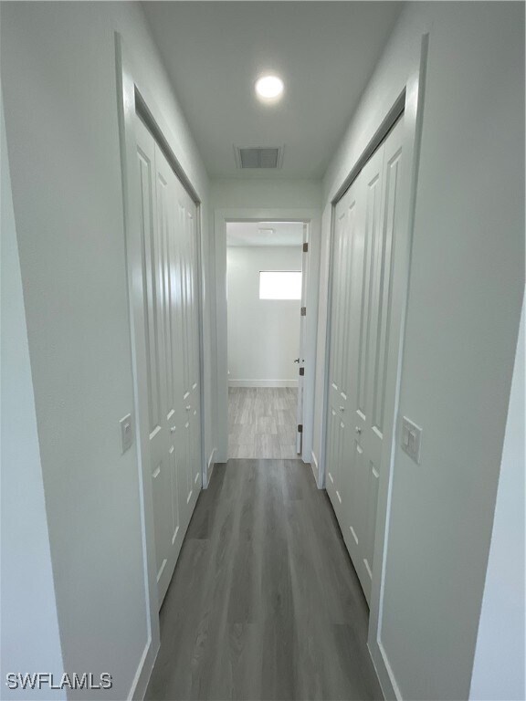 Building Photo - 821 Newell St E