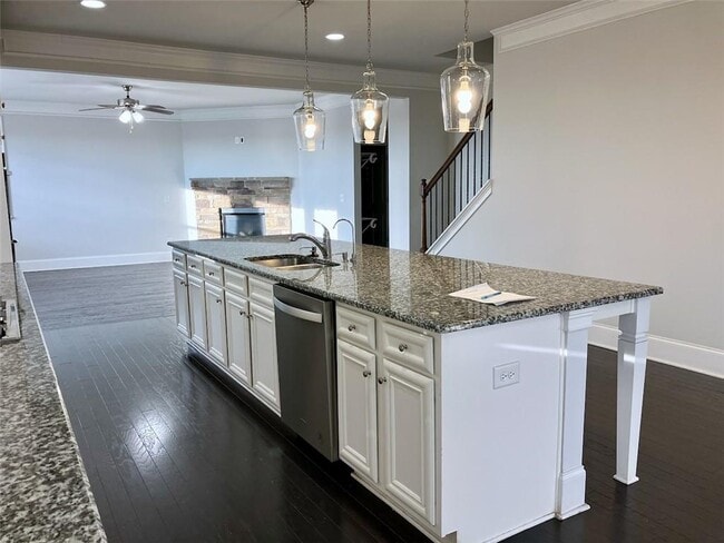 Building Photo - 3733 Dragon Fly Ln SE