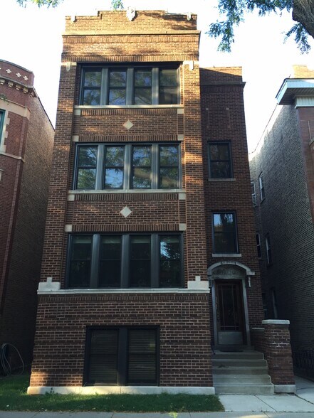 Building Photo - 2914 W Logan Blvd