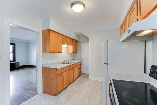 Building Photo - 1164 Randolph Ave