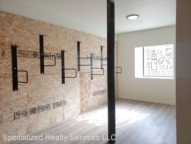 Building Photo - 5959 SW Virginia Ave