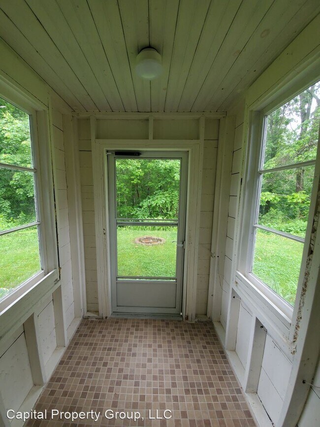 Building Photo - 1-19 Deer Run