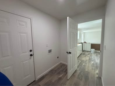 Building Photo - 914 Dooley Ave