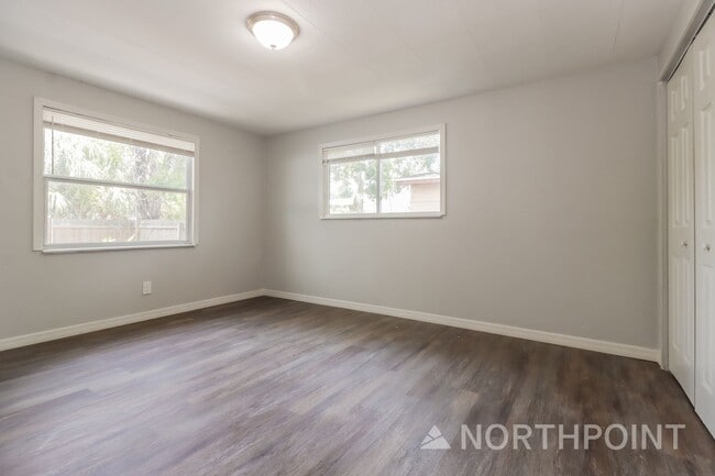 Building Photo - 3 BR/1.5BA | Newly Renovated Single Family Home |  Tropical Landscaping | In St Peterburg!