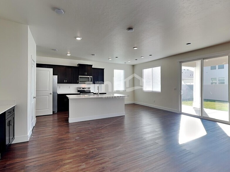 Building Photo - 6683 W Achievement St