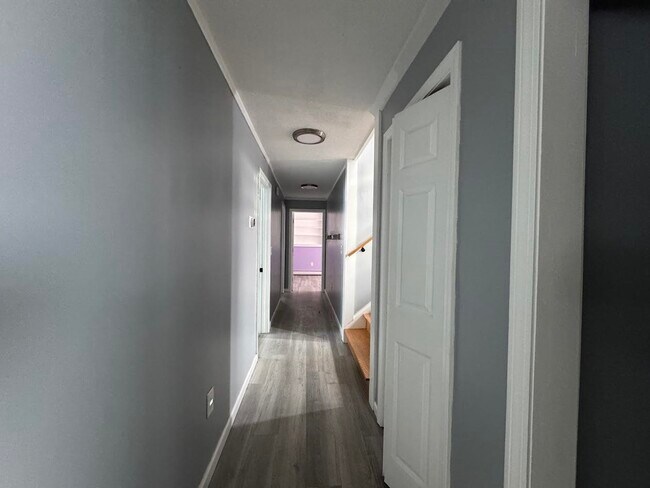 Building Photo - 240 Leda Ave