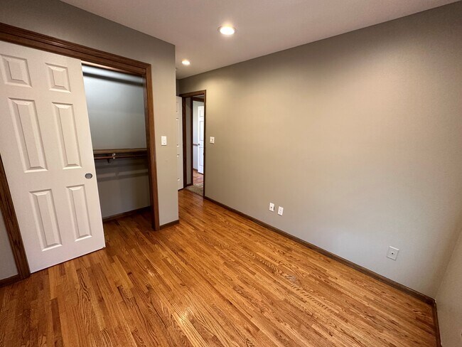 spare bedroom - 1226 Cherry Pky