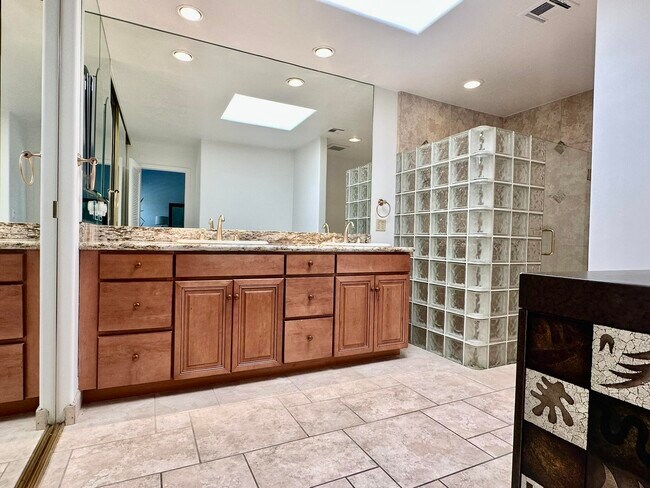 Building Photo - 239 Santa Barbara Cir