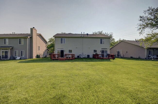 Building Photo - 14005 Danbury Dr