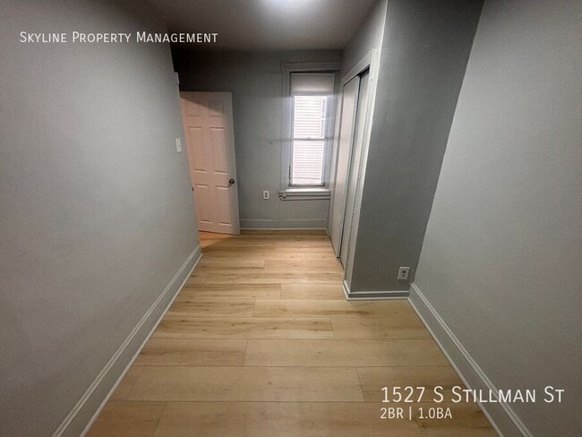 Building Photo - 1527 S Stillman St