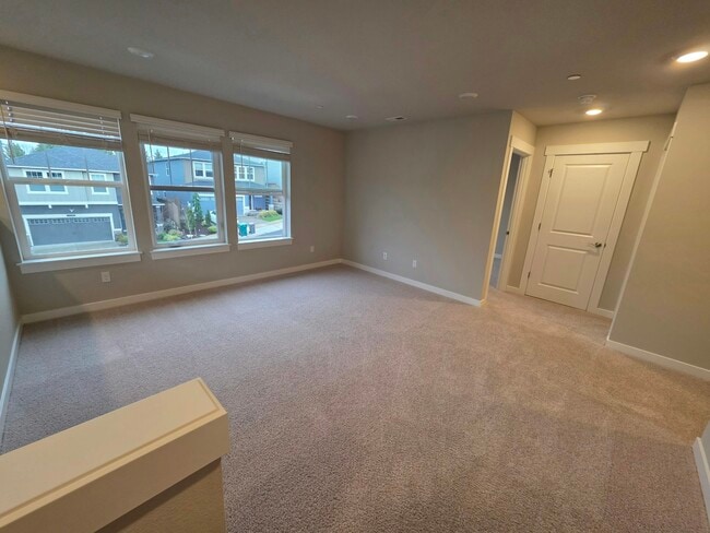 Building Photo - 21118 Meridian Dr SE