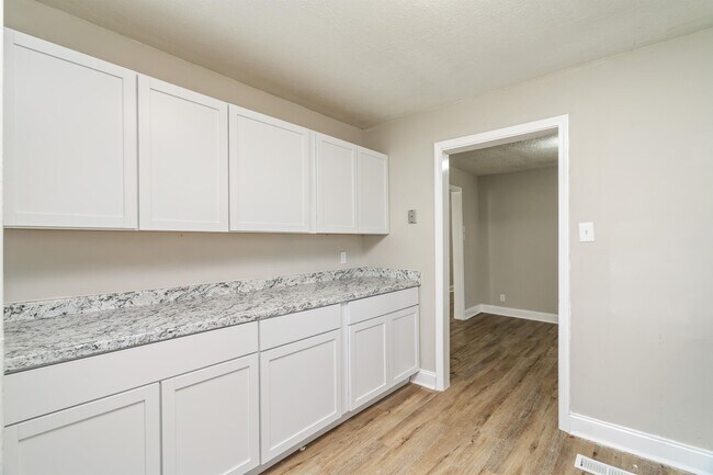 Building Photo - 3406 McPherson St