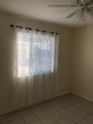 Building Photo - 304 Sherwood Pl