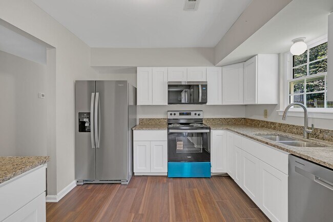 Building Photo - Call Sabrina Thomas at 757-767-0767 for more information