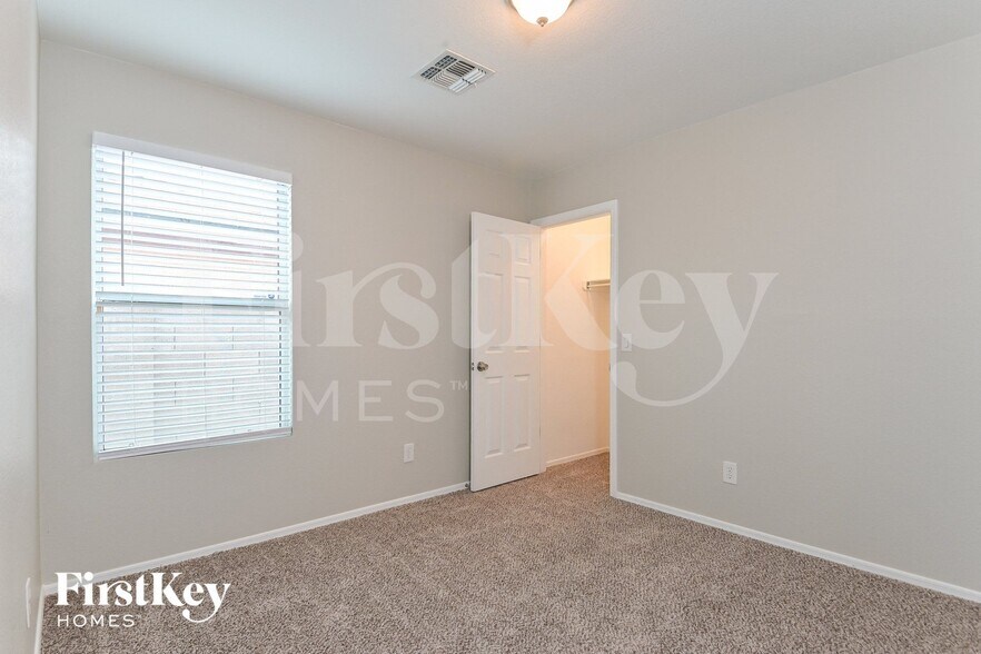 Building Photo - 10234 E Wasp Spring Dr