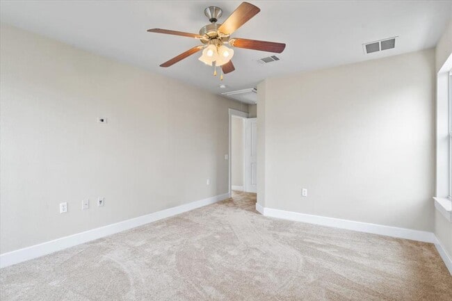 Building Photo - 1601 Miriam Ave